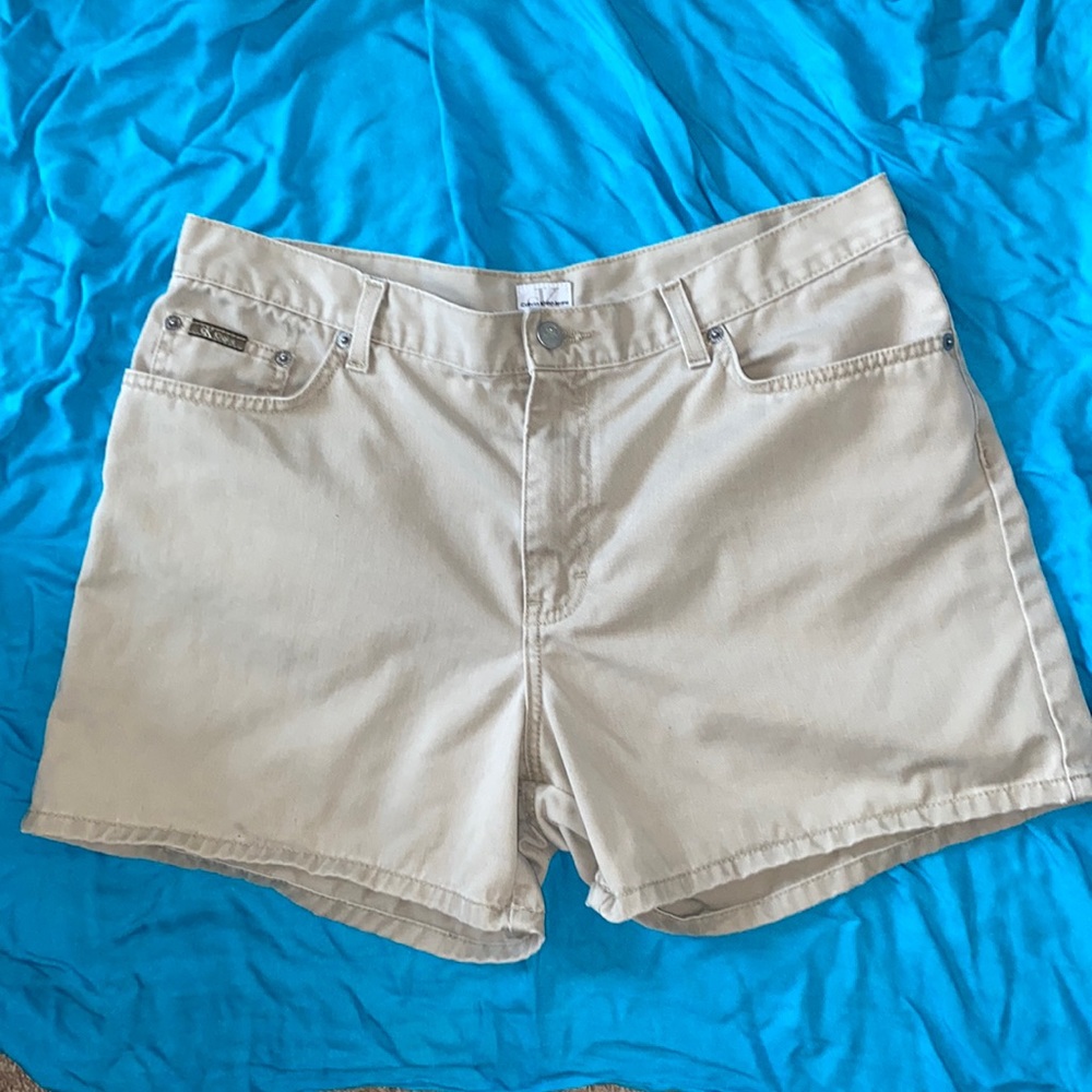 CALVIN KLIEN CK KHAKI COLLECTION SHORTS